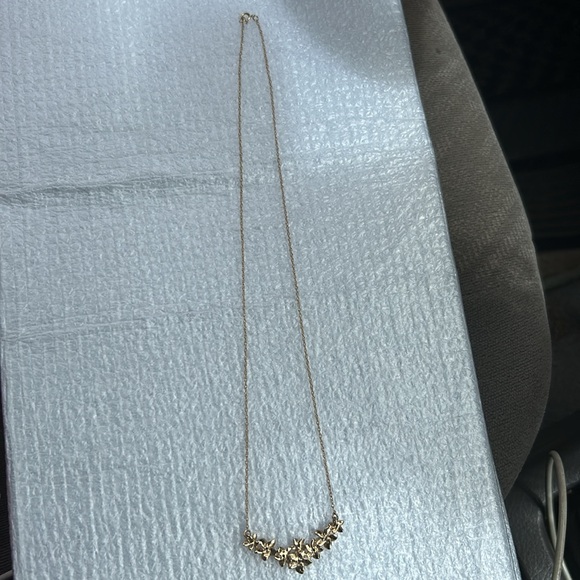 14 karat 8 plumeria with blue sapphire gems gold necklace - Picture 3 of 6